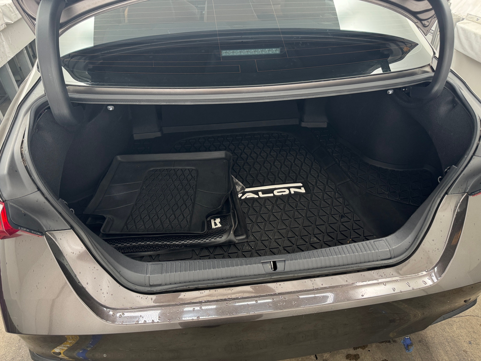 Thumbnail: 2019 Toyota Avalon - 6