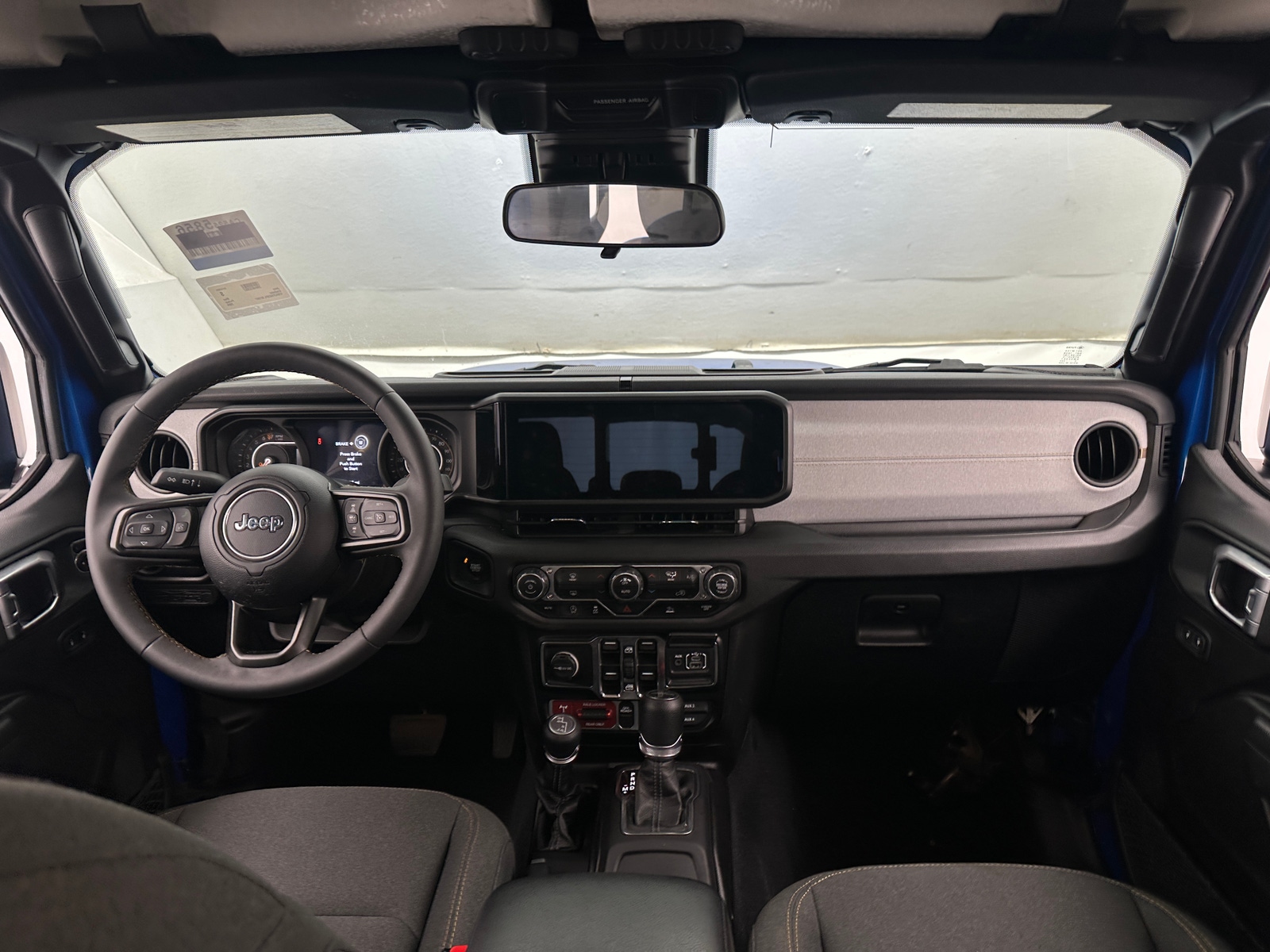 Thumbnail: 2024 Jeep Gladiator - 3