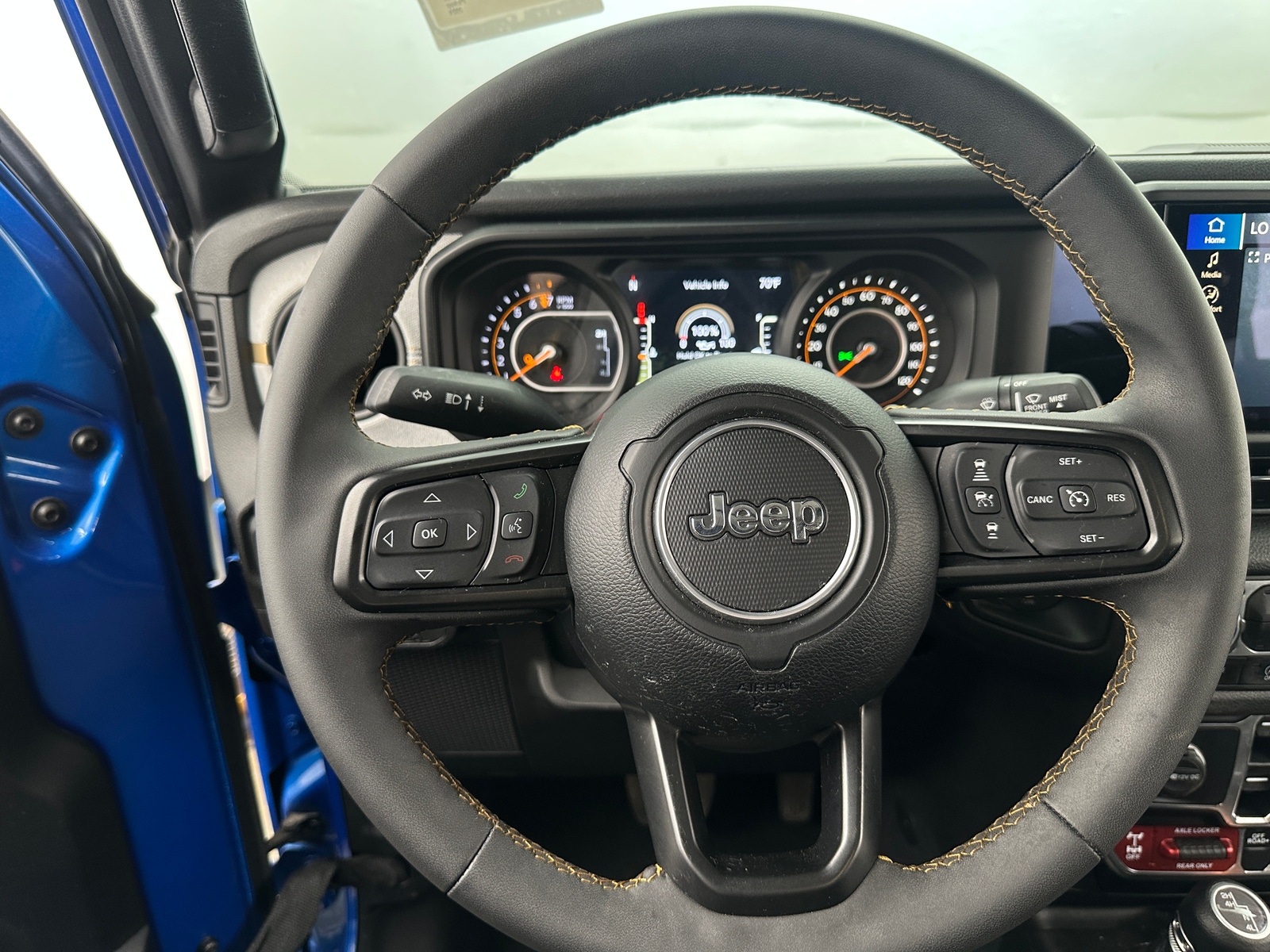 Thumbnail: 2024 Jeep Gladiator - 5