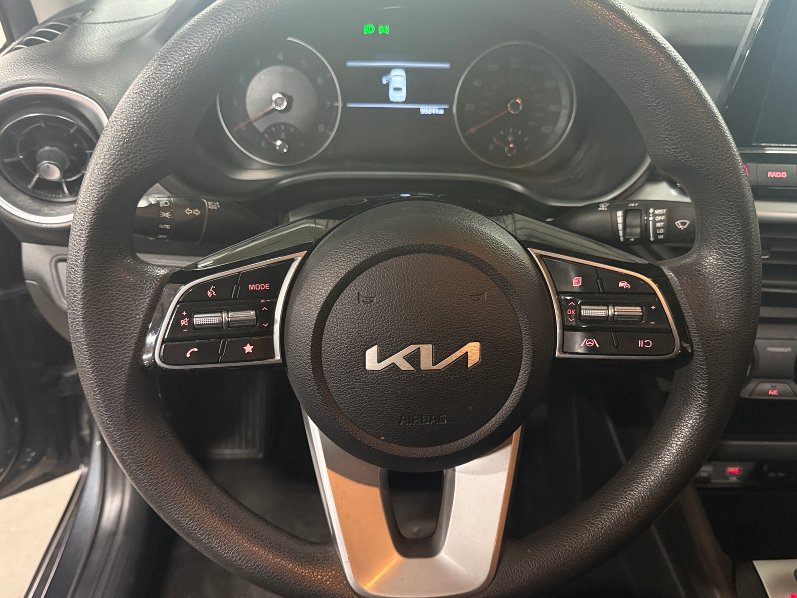 Thumbnail: 2022 Kia Forte - 5