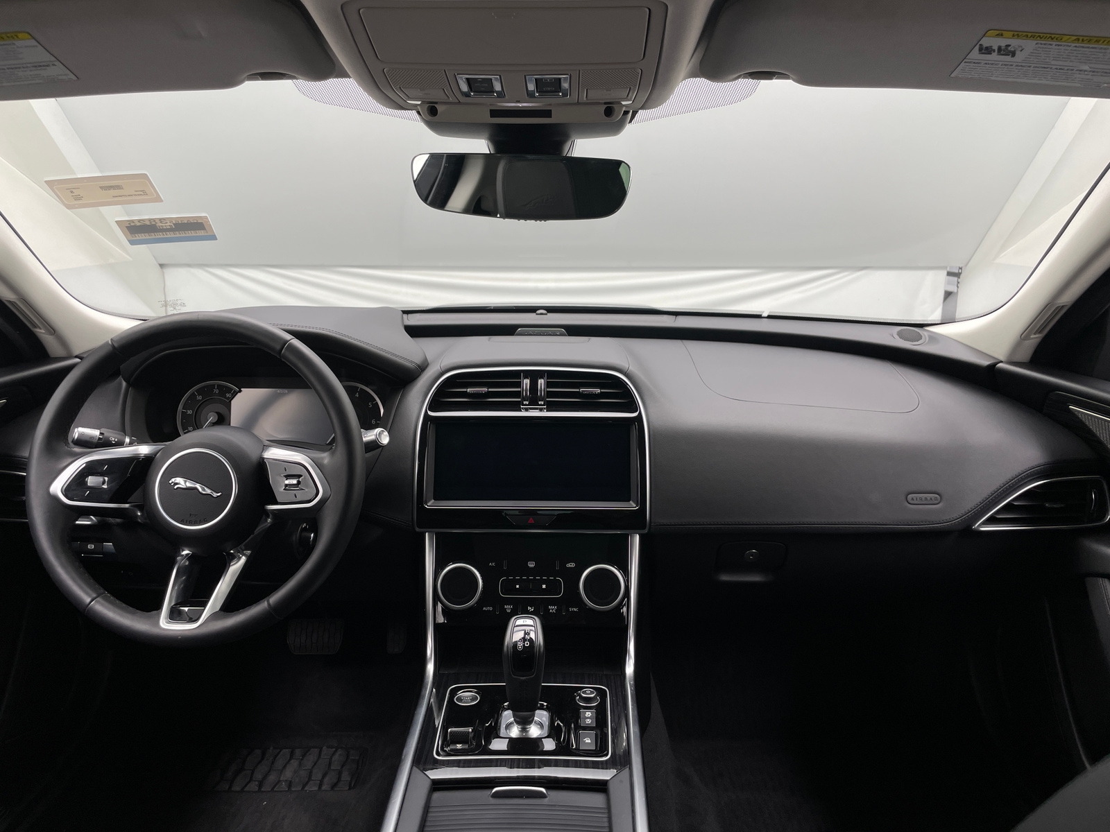 Thumbnail: 2020 Jaguar XE - 2