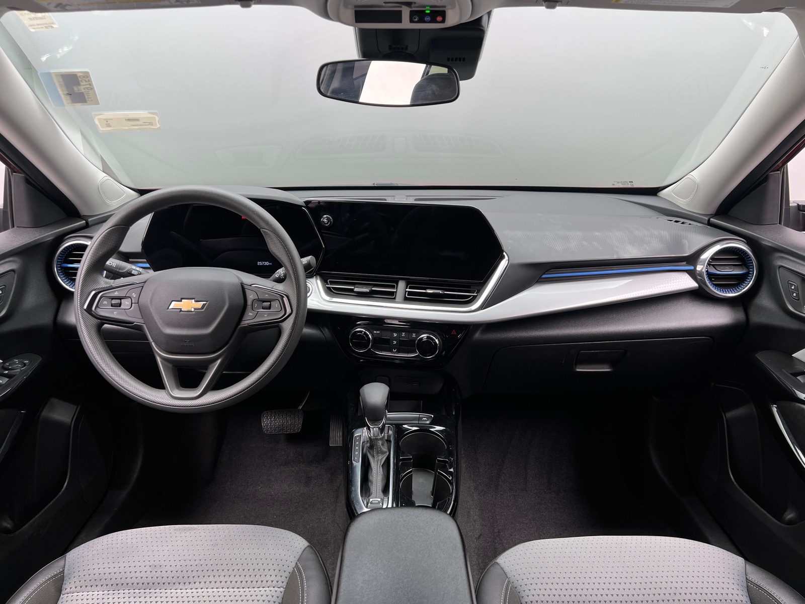 Thumbnail: 2025 Chevrolet Trax - 3