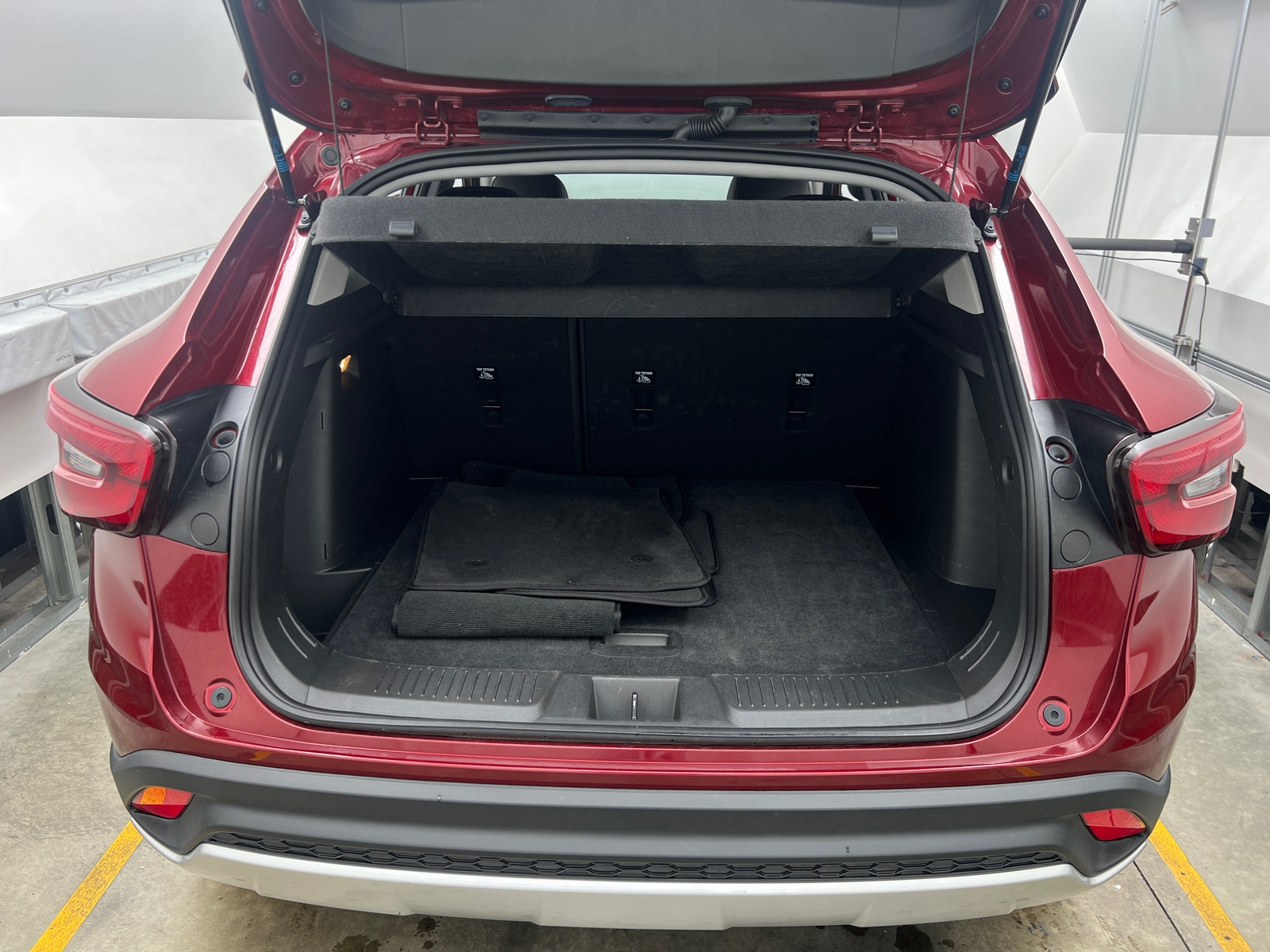 Thumbnail: 2025 Chevrolet Trax - 7