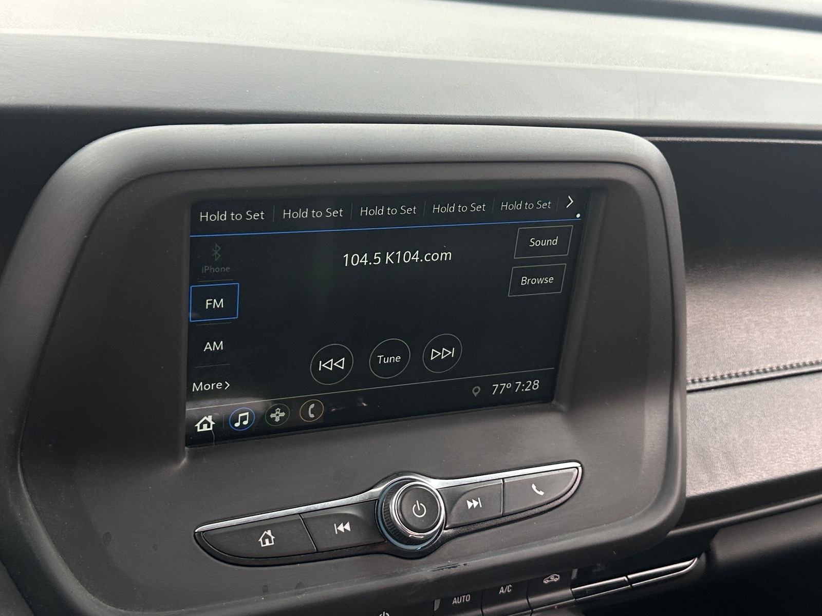 Thumbnail: 2019 Chevrolet Camaro - 3