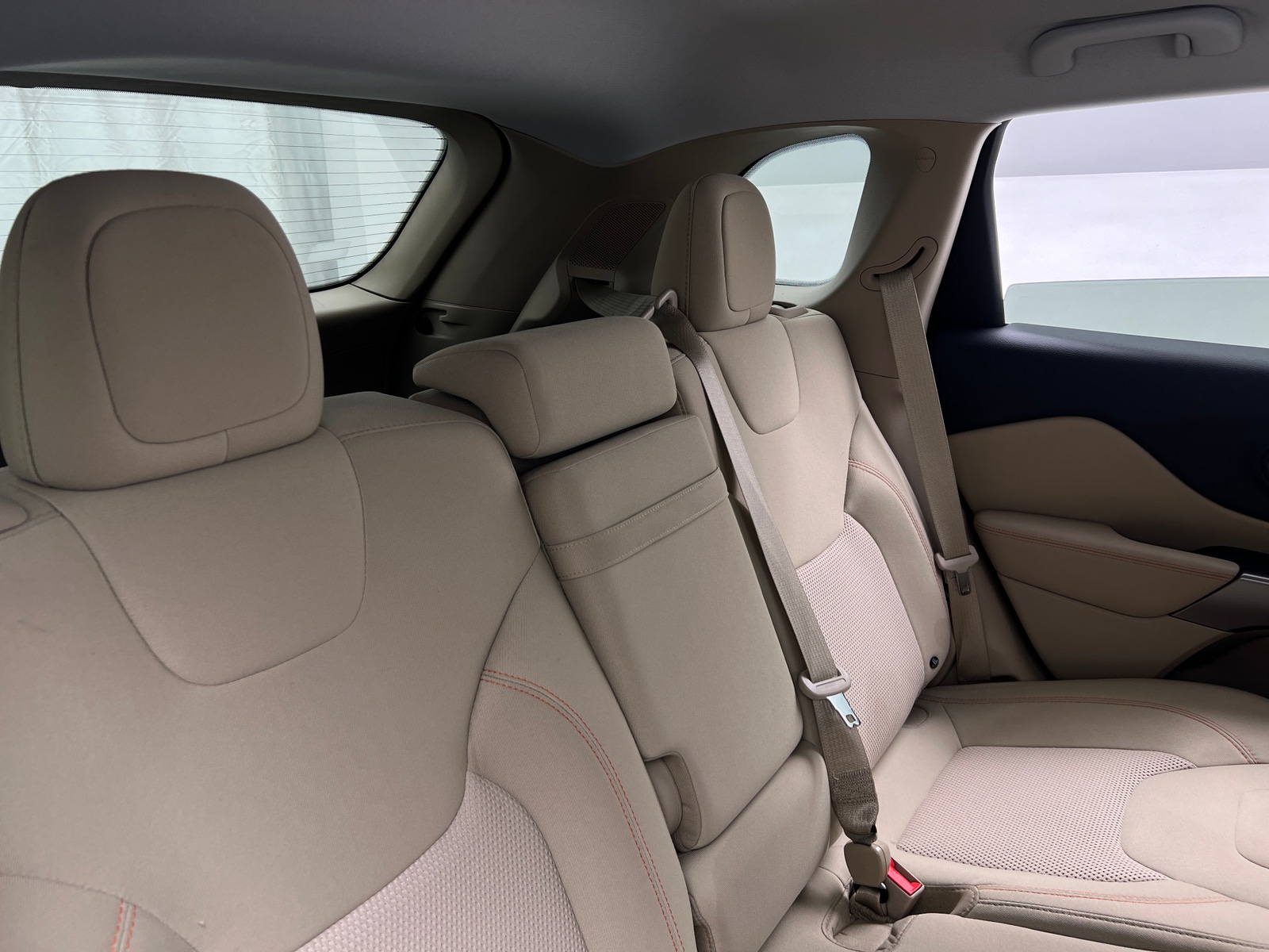 Thumbnail: 2019 Jeep Cherokee - 6