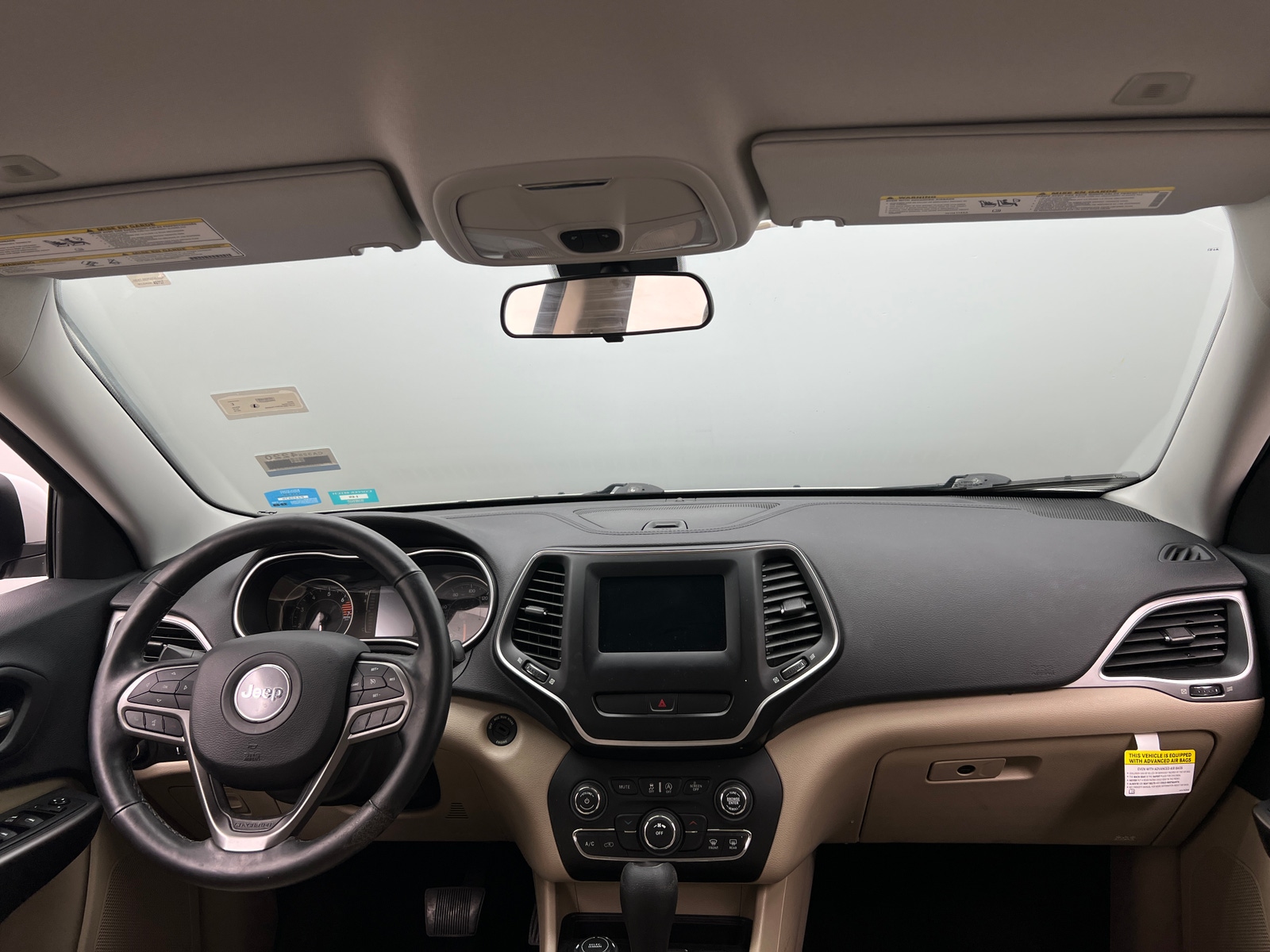 Thumbnail: 2019 Jeep Cherokee - 3