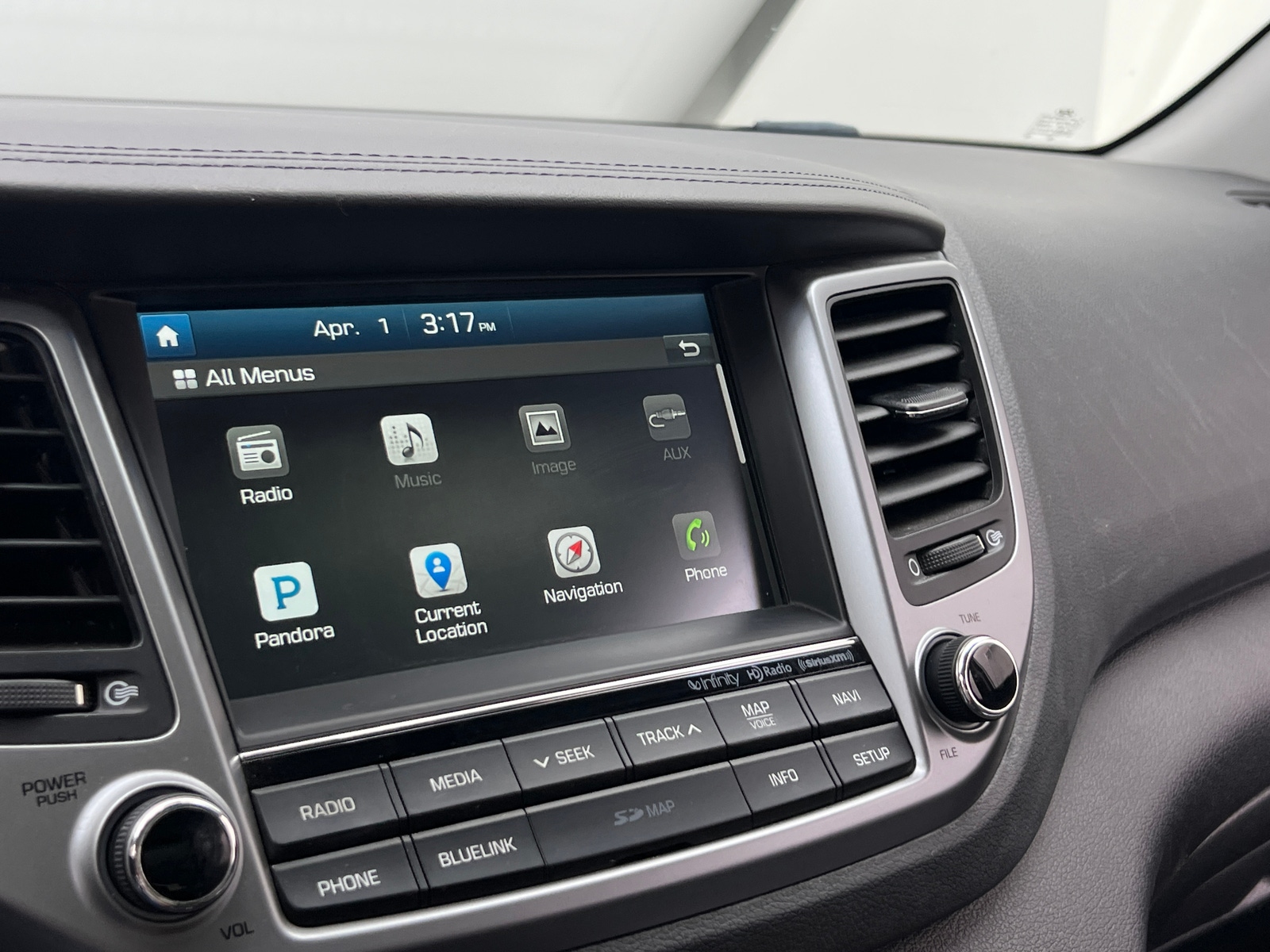 Thumbnail: 2017 Hyundai Tucson - 3