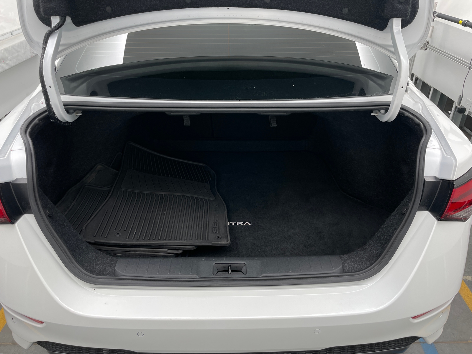 Thumbnail: 2022 Nissan Sentra - 7