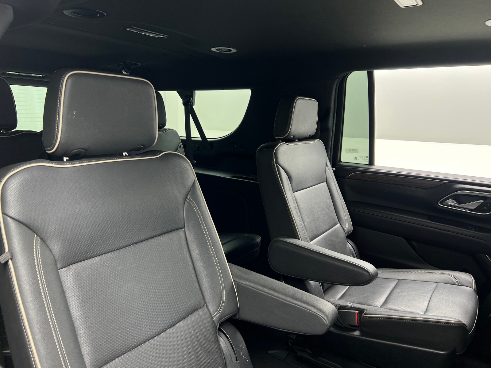 Thumbnail: 2023 Chevrolet Suburban - 5