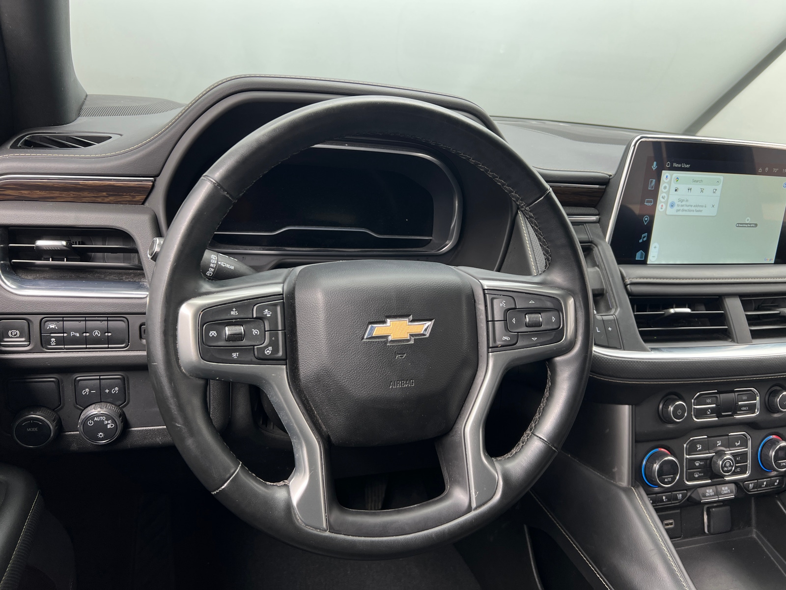 Thumbnail: 2023 Chevrolet Suburban - 4