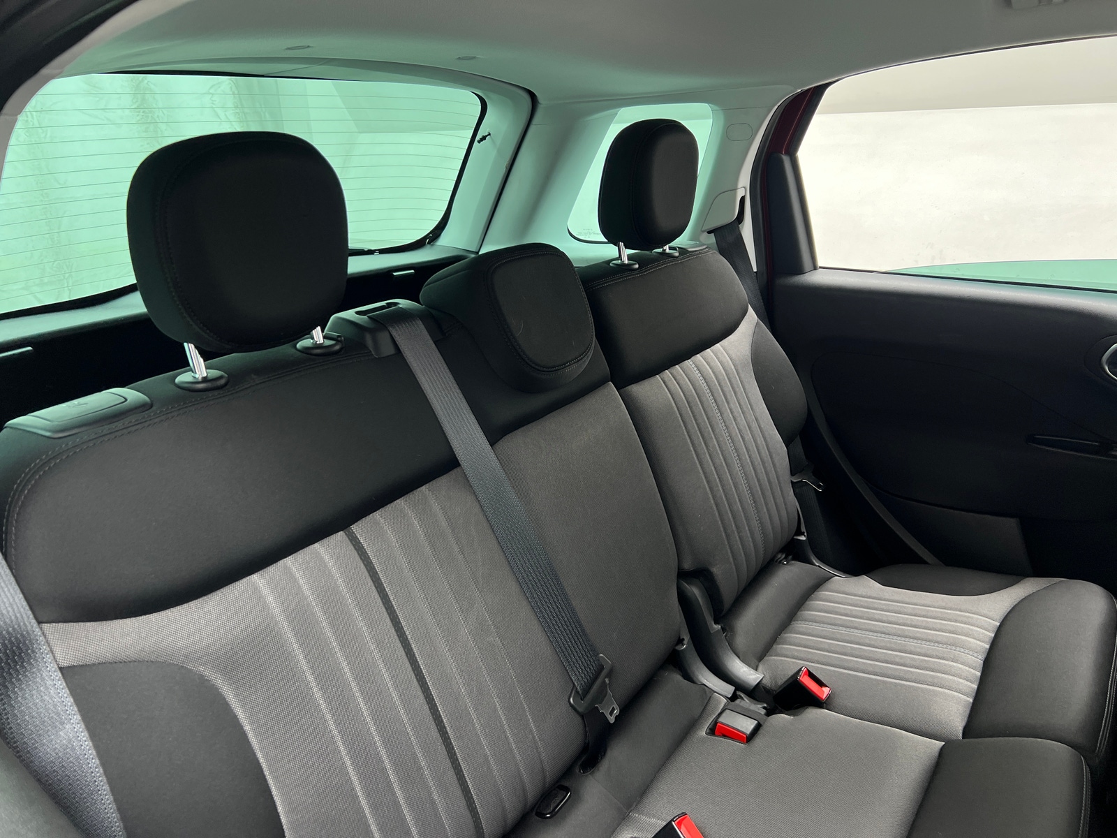 Thumbnail: 2017 Fiat 500L - 6