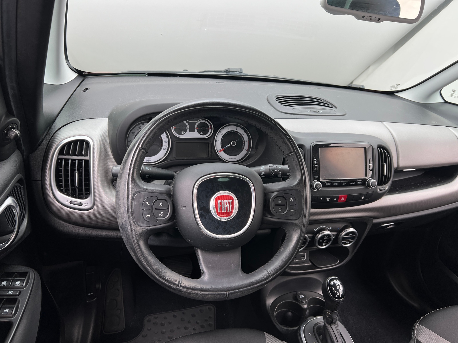 Thumbnail: 2017 Fiat 500L - 5