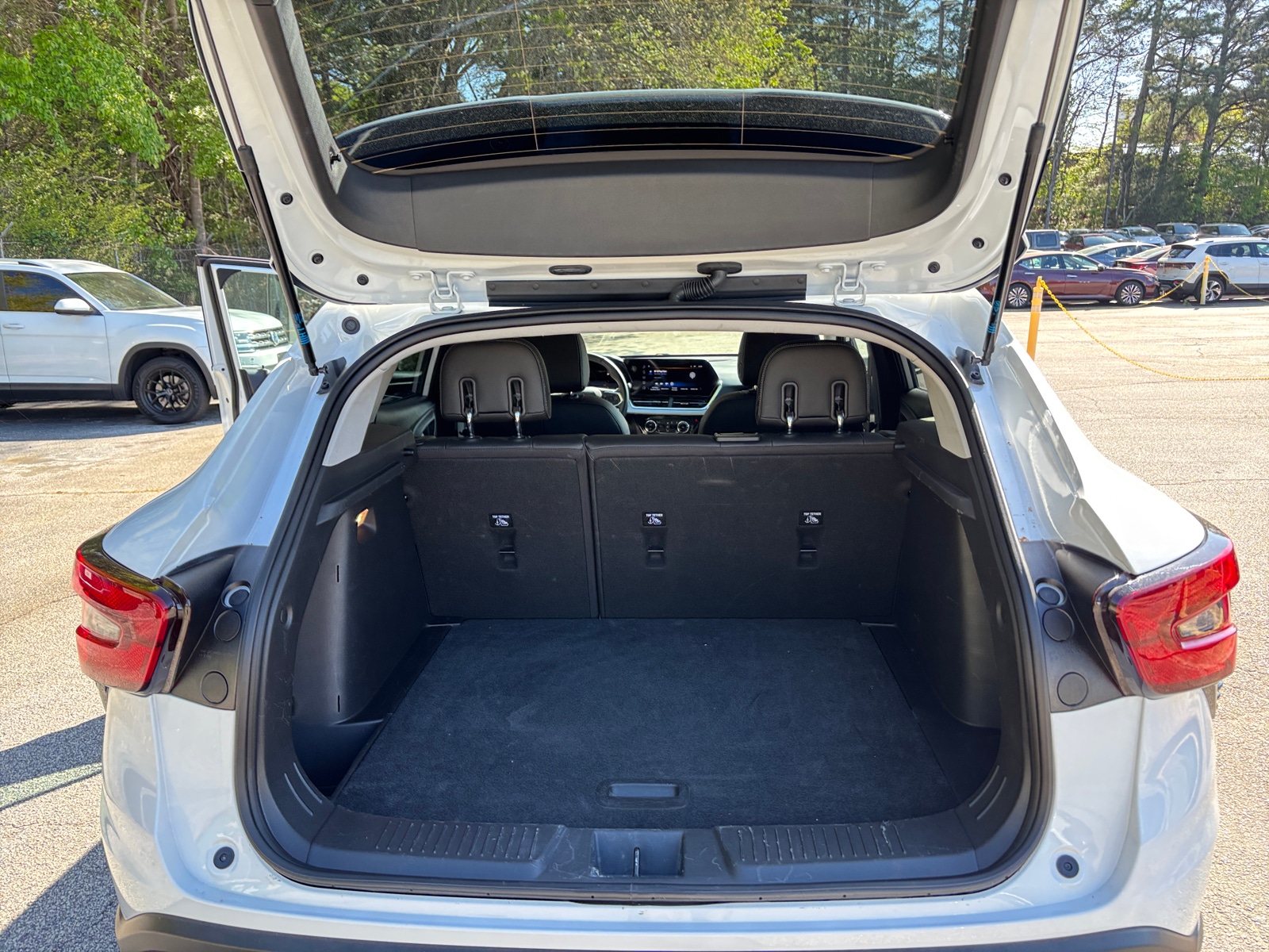 Thumbnail: 2025 Chevrolet Trax - 6