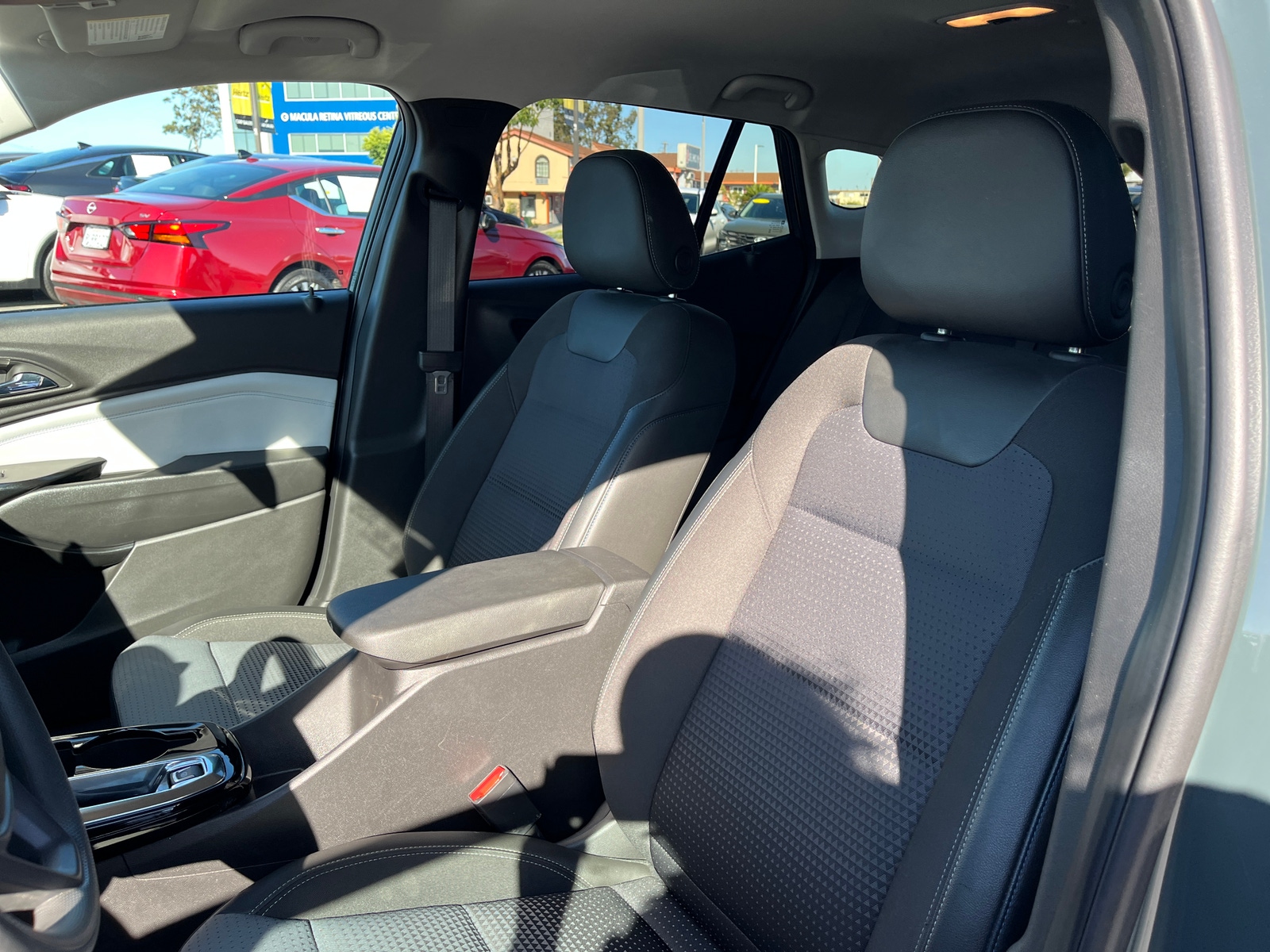 Thumbnail: 2025 Chevrolet Trax - 2