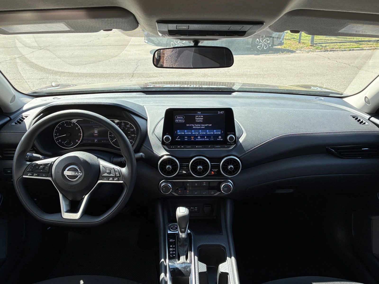 Thumbnail: 2025 Nissan Sentra - 3