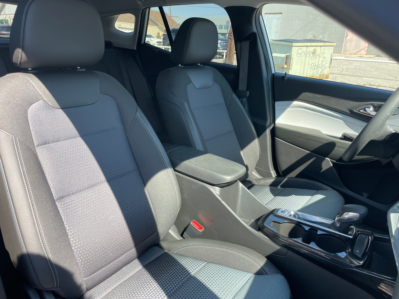 Thumbnail: 2025 Chevrolet Trax - 2