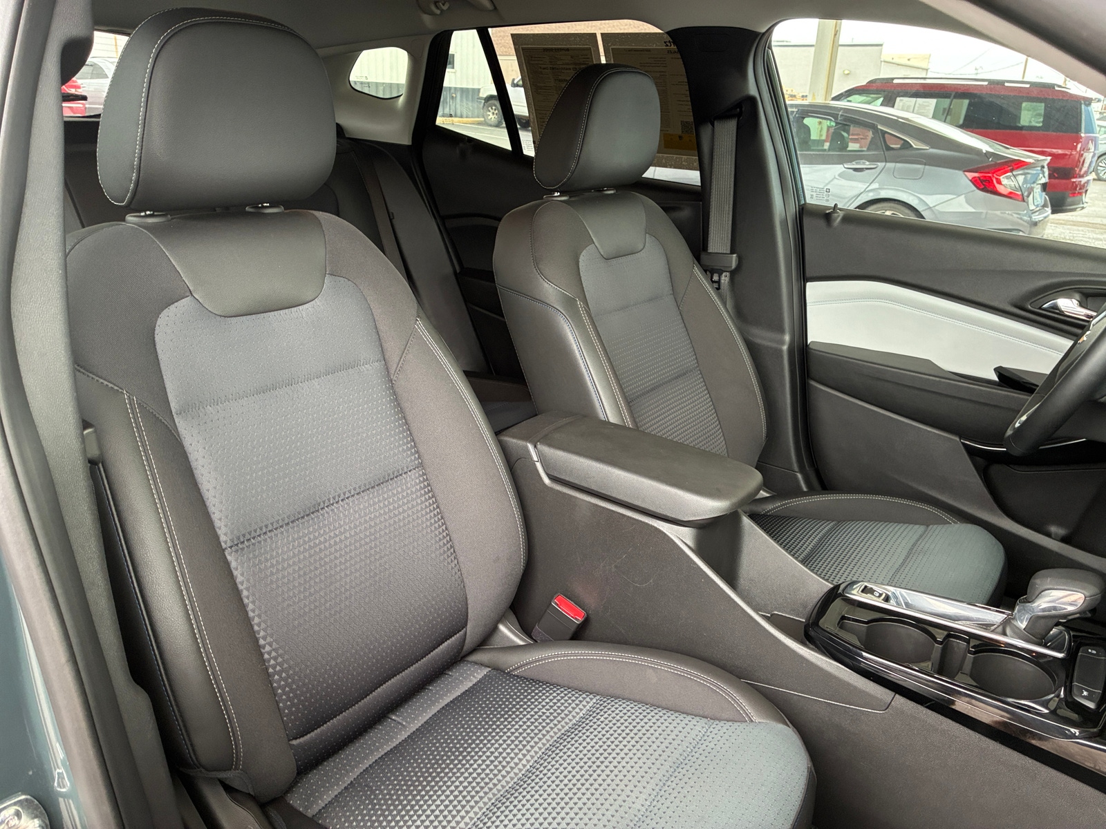 Thumbnail: 2025 Chevrolet Trax - 2