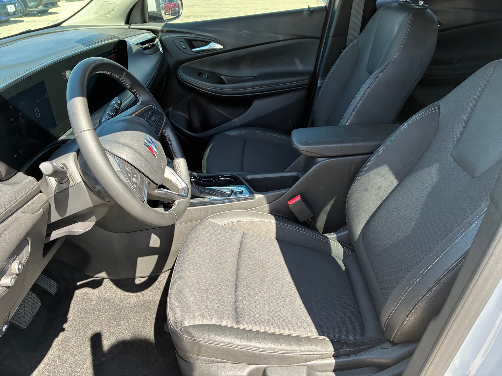 Thumbnail: 2025 Buick Encore GX - 2