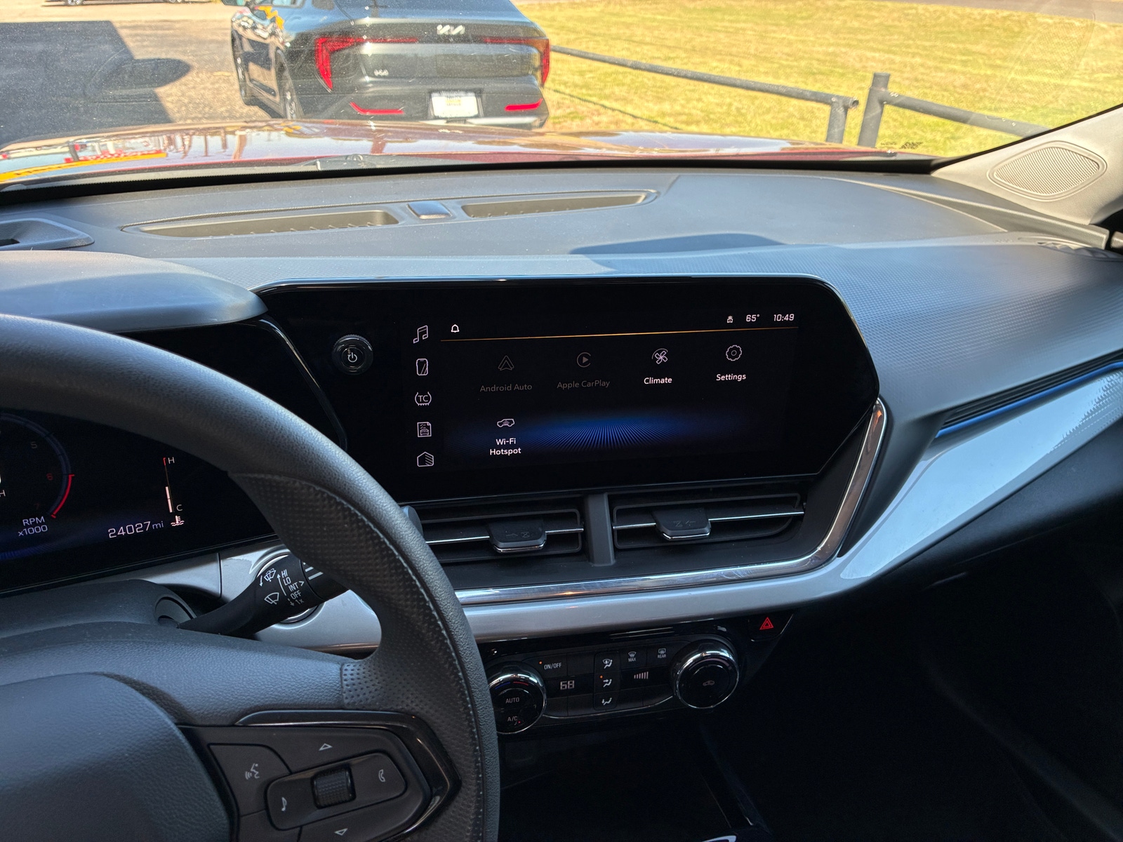 Thumbnail: 2025 Chevrolet Trax - 4