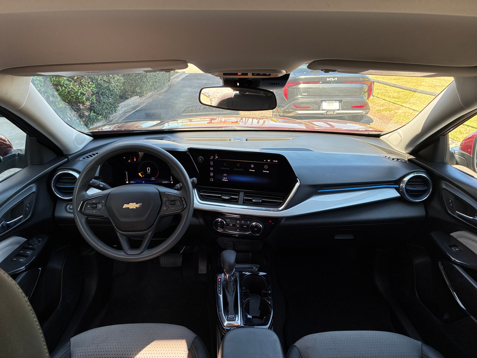 Thumbnail: 2025 Chevrolet Trax - 3