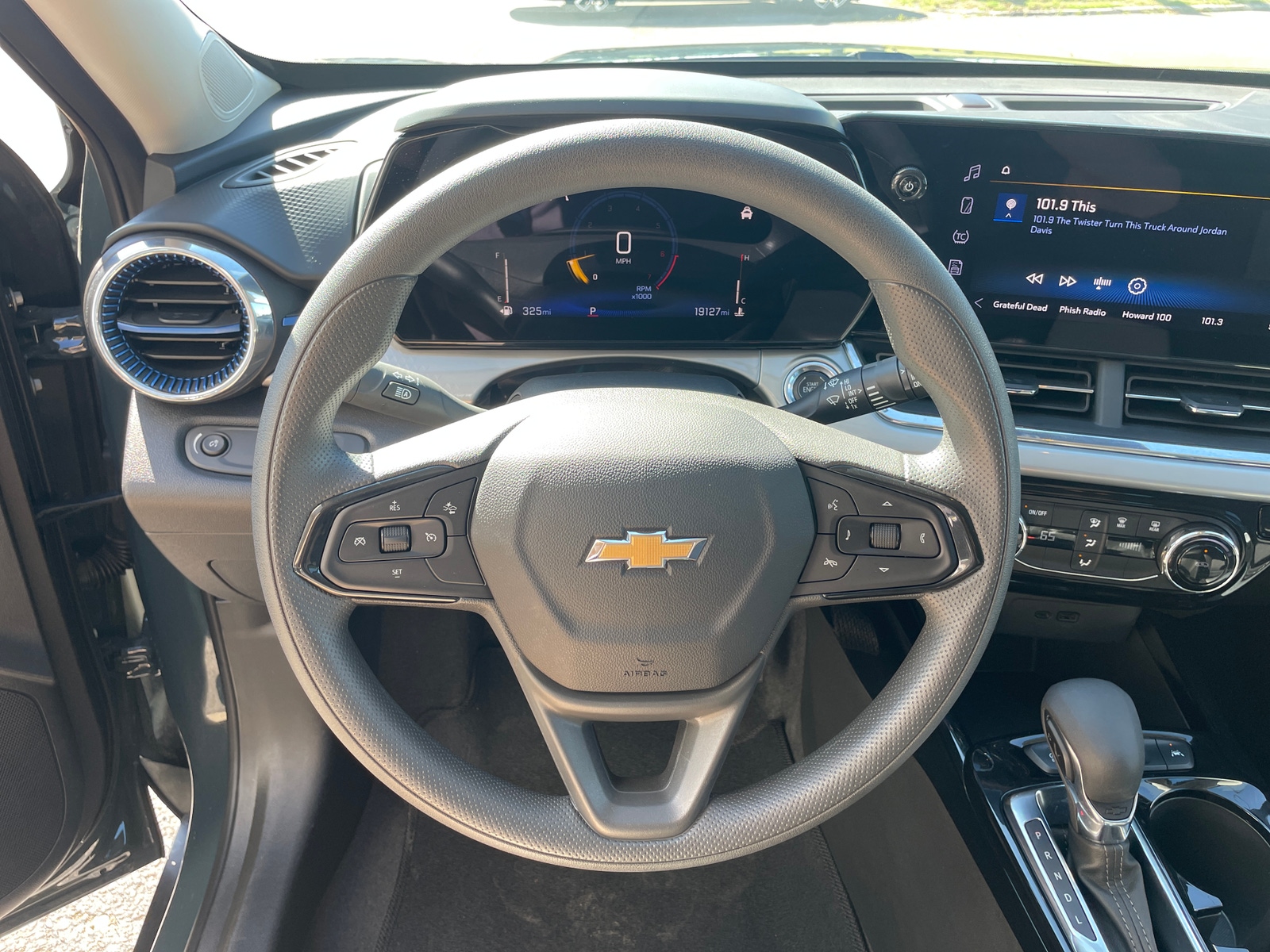 Thumbnail: 2025 Chevrolet Trax - 5