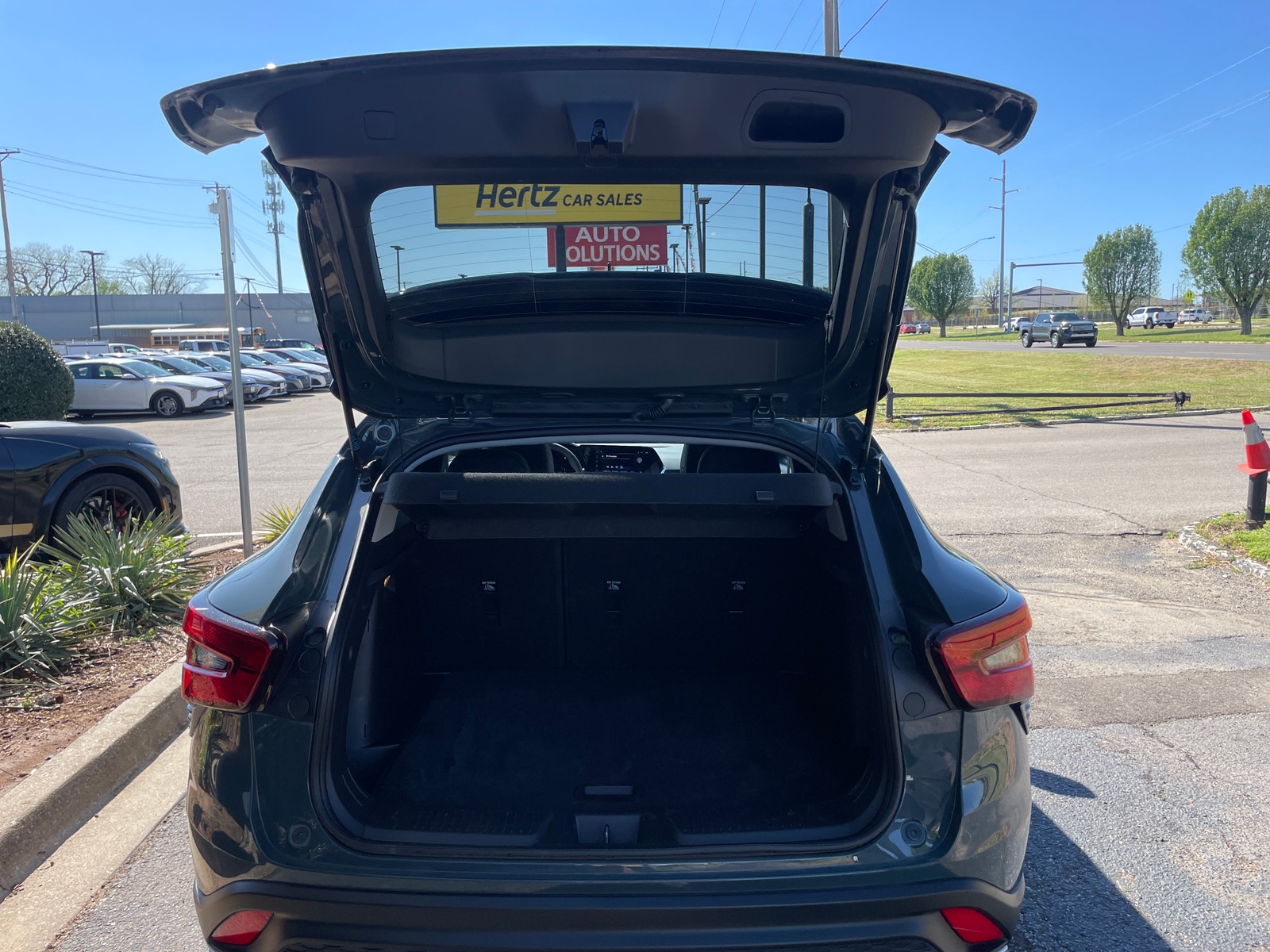 Thumbnail: 2025 Chevrolet Trax - 6