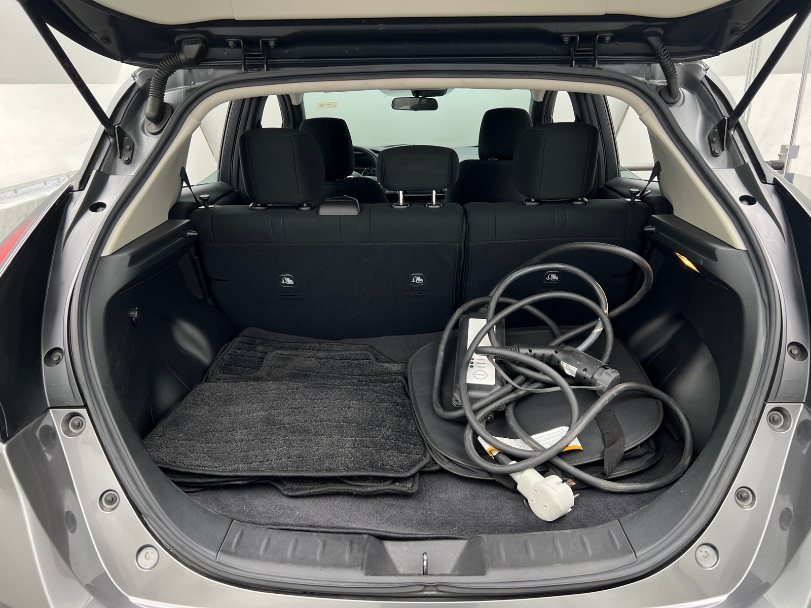 Thumbnail: 2022 Nissan Leaf - 7