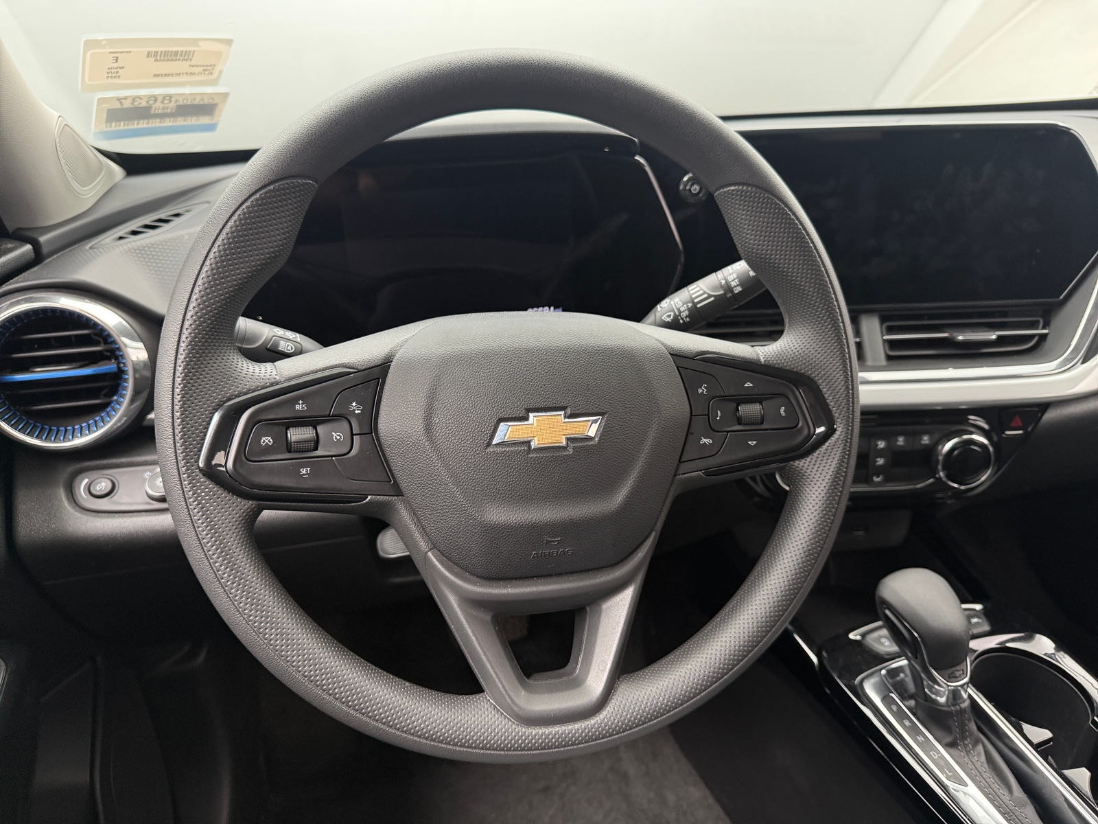 Thumbnail: 2025 Chevrolet Trax - 5