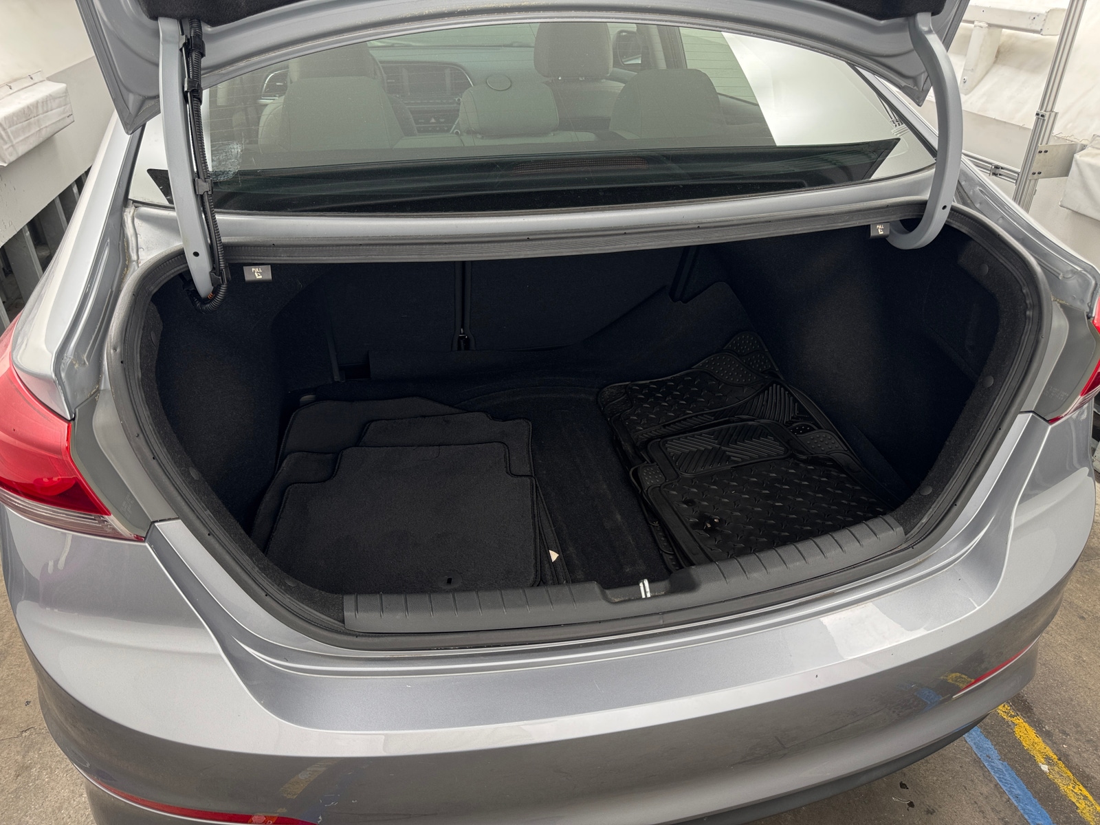 Thumbnail: 2017 Hyundai Elantra - 7