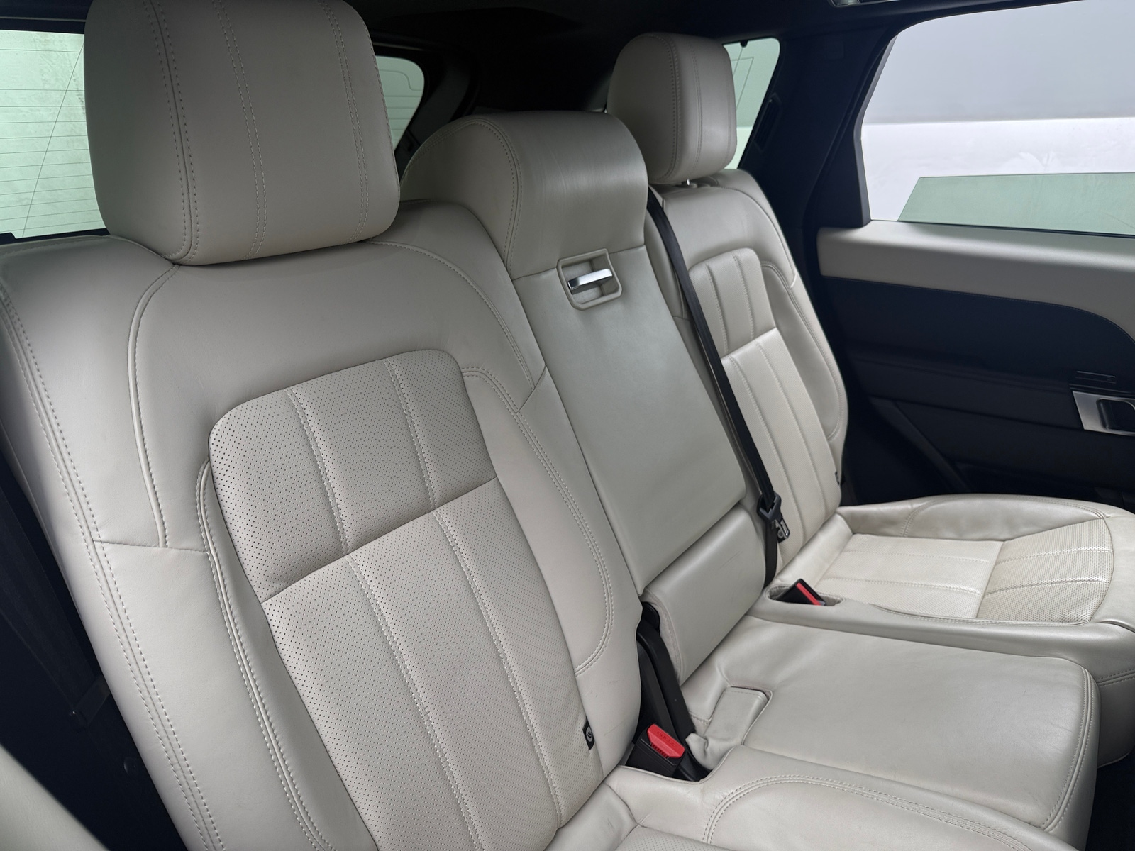 Thumbnail: 2022 Land Rover Range Rover Sport - 5