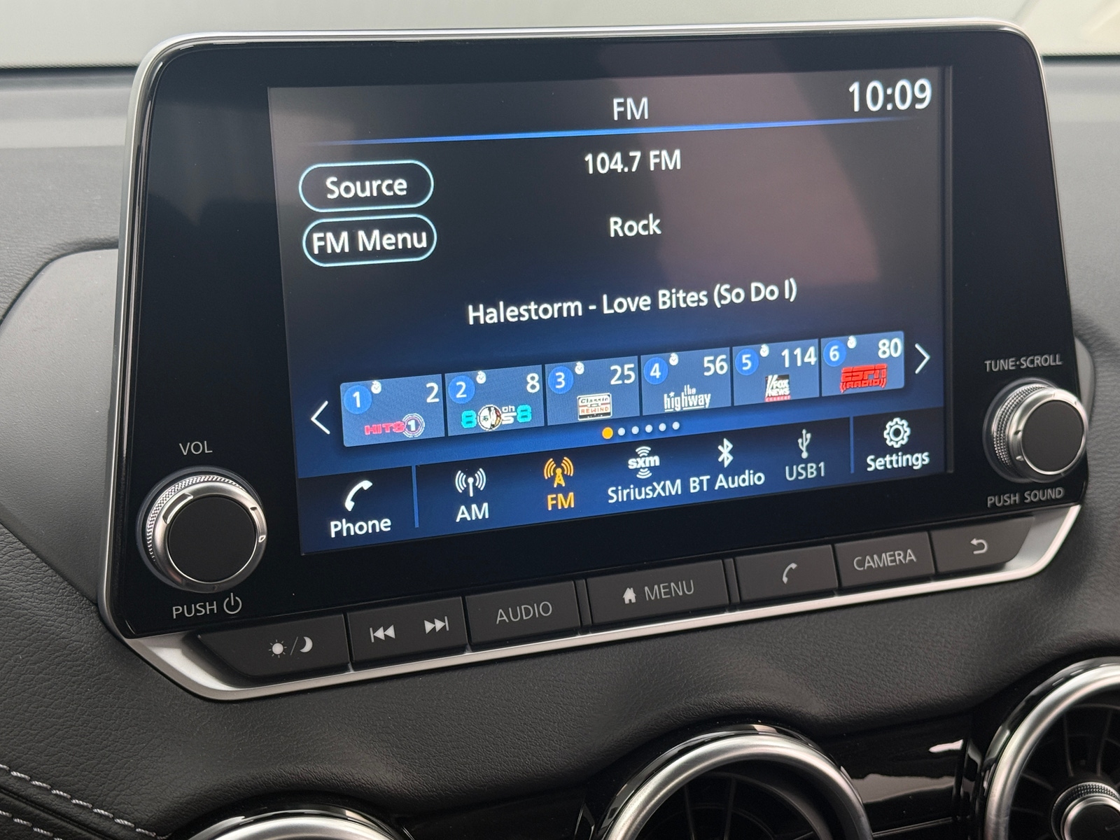 Thumbnail: 2025 Nissan Sentra - 4