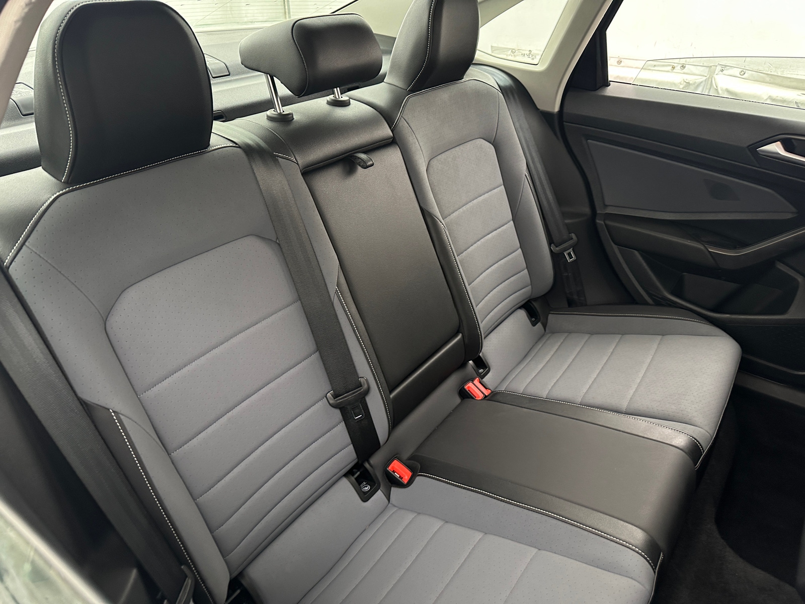 Thumbnail: 2025 Volkswagen Jetta - 5