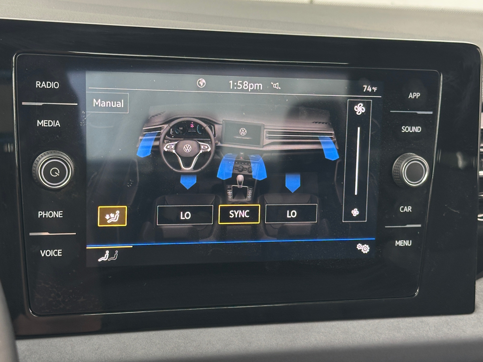 Thumbnail: 2025 Volkswagen Jetta - 3