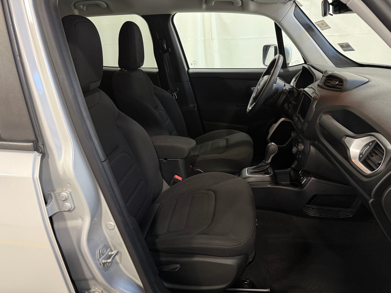 Thumbnail: 2019 Jeep Renegade - 2