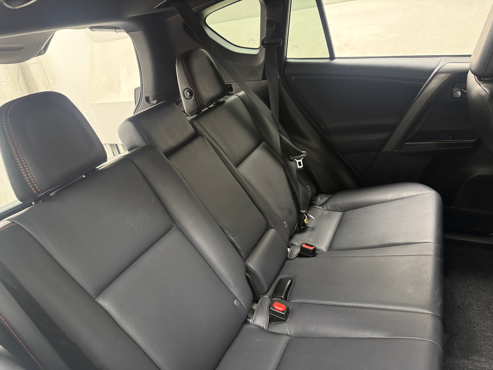 Thumbnail: 2016 Toyota RAV4 - 5