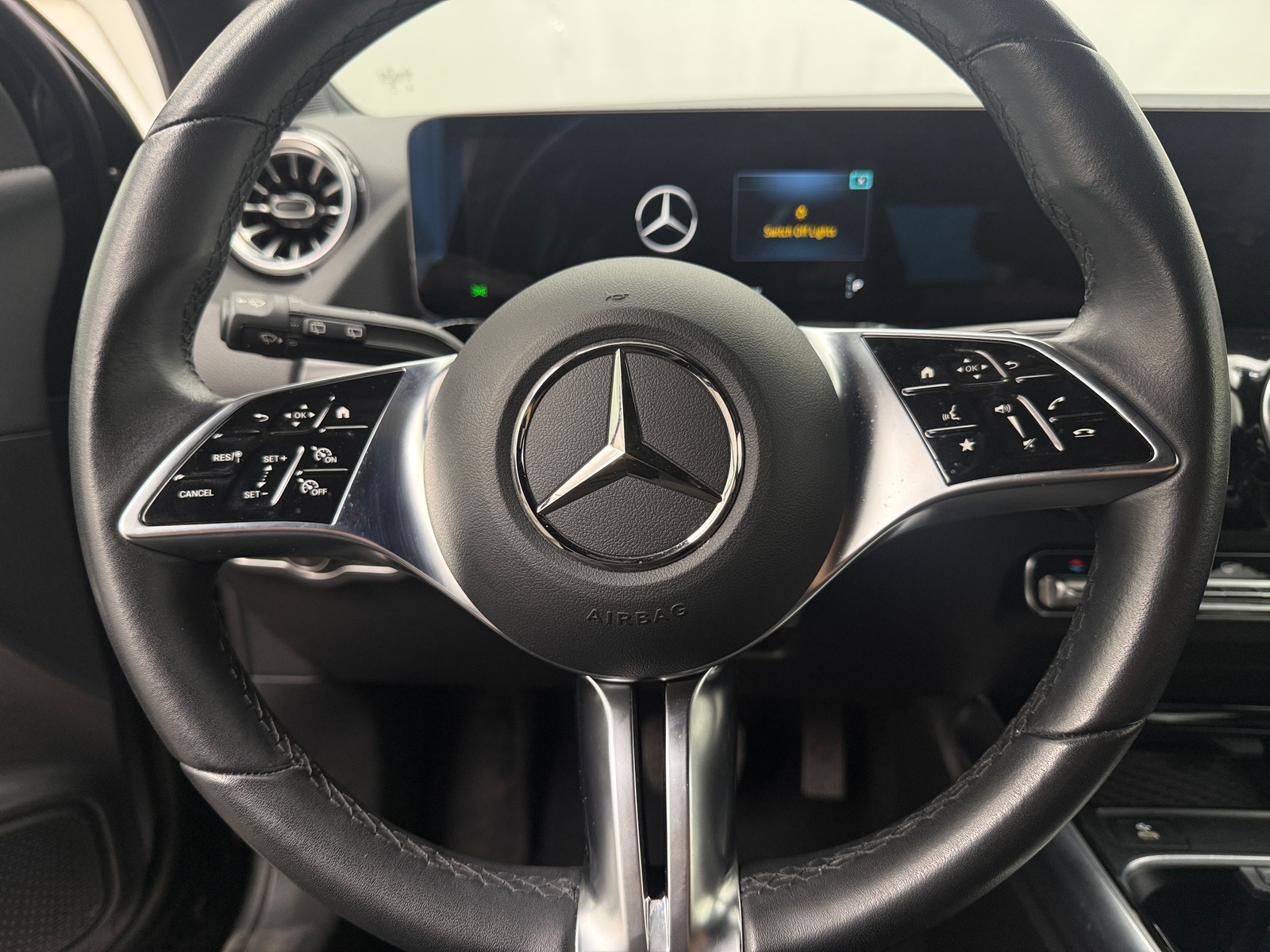 Thumbnail: 2025 Mercedes-Benz GLA - 4