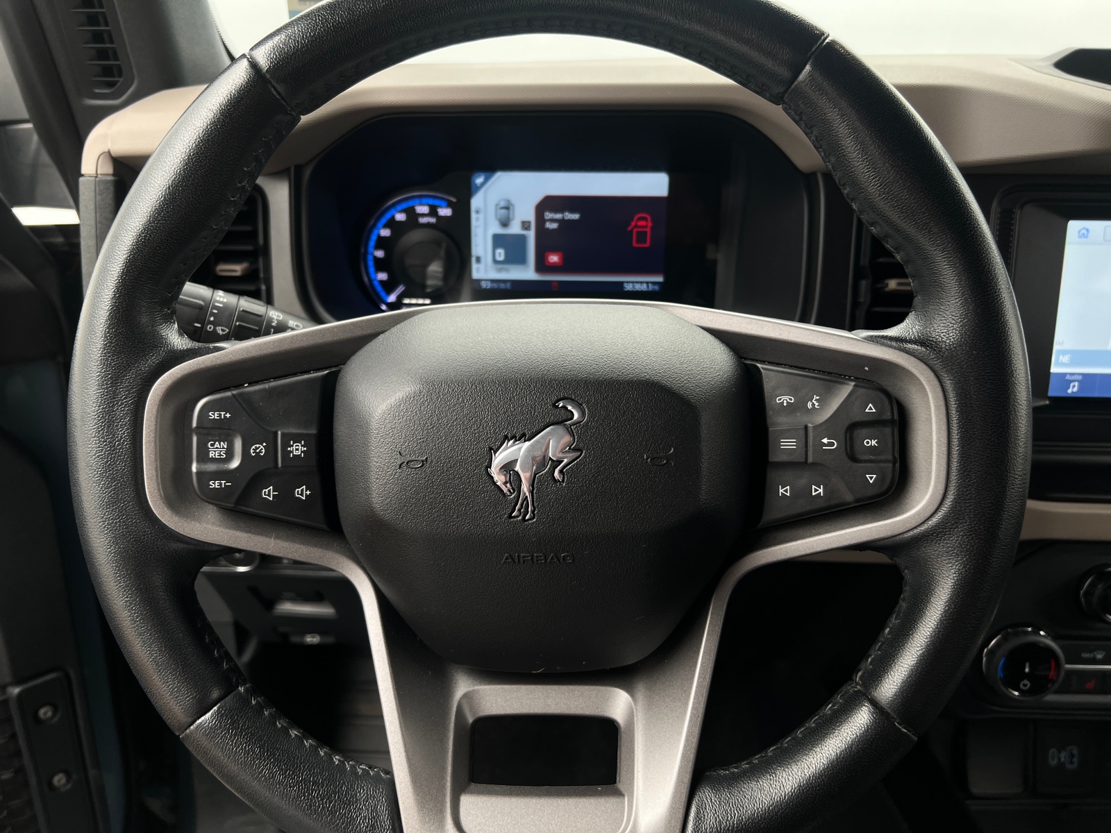 Thumbnail: 2022 Ford Bronco - 5