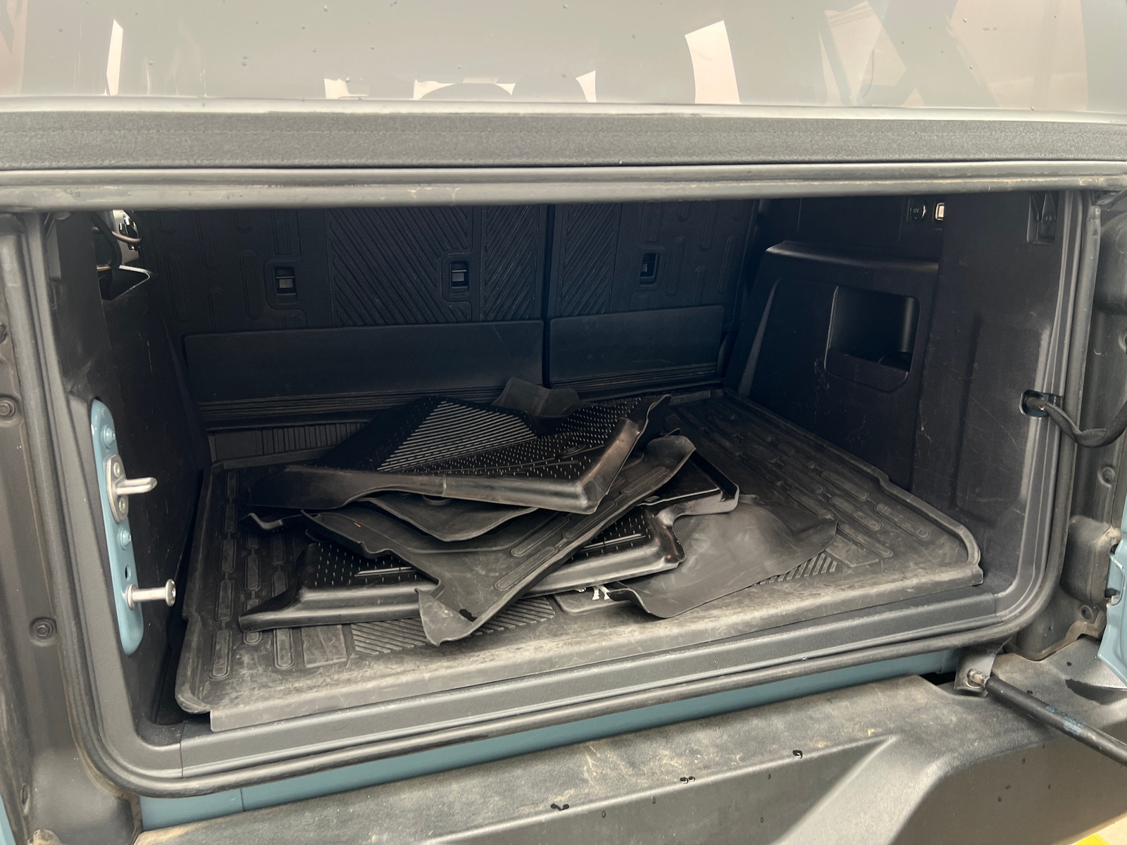 Thumbnail: 2022 Ford Bronco - 7