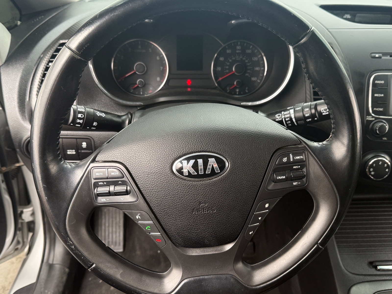 Thumbnail: 2016 Kia Forte - 5
