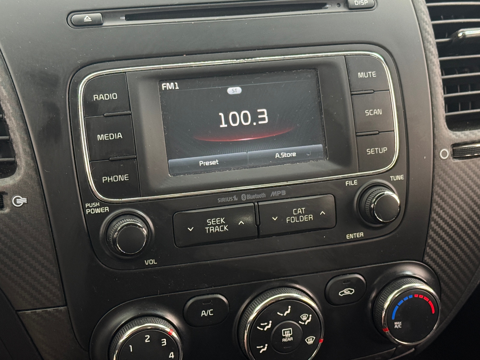 Thumbnail: 2016 Kia Forte - 4