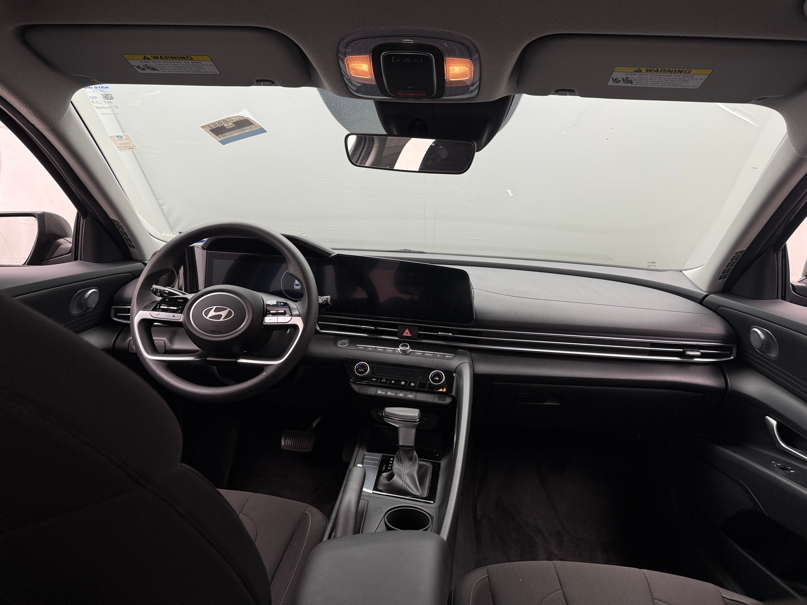 Thumbnail: 2024 Hyundai Elantra - 3