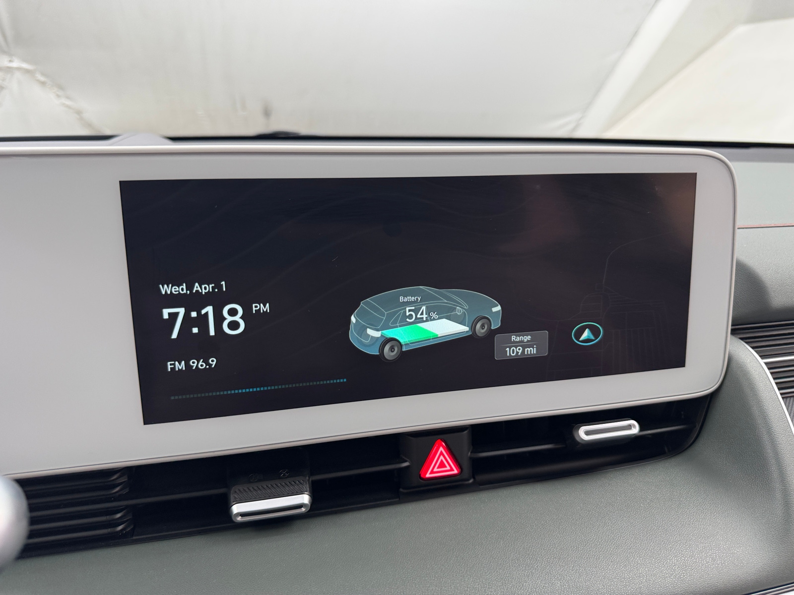 Thumbnail: 2022 Hyundai Ioniq 5 - 4