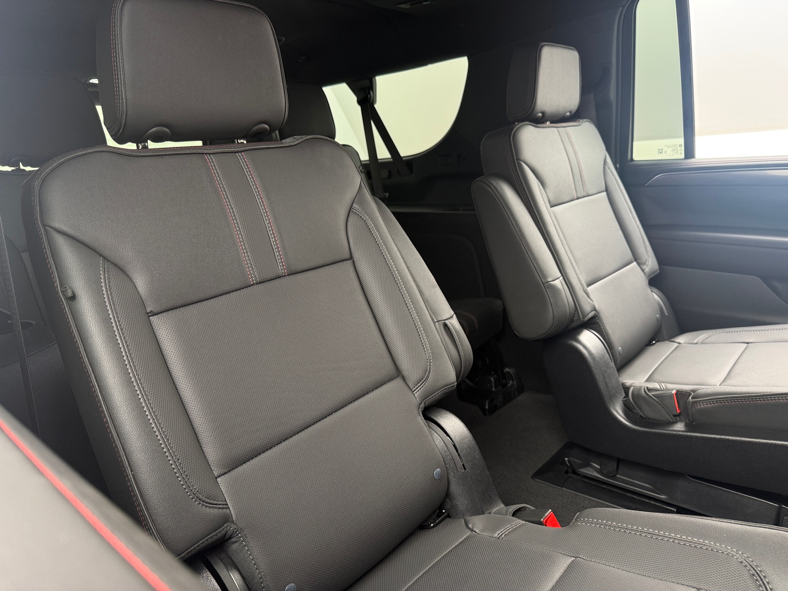 Thumbnail: 2024 Chevrolet Suburban - 5