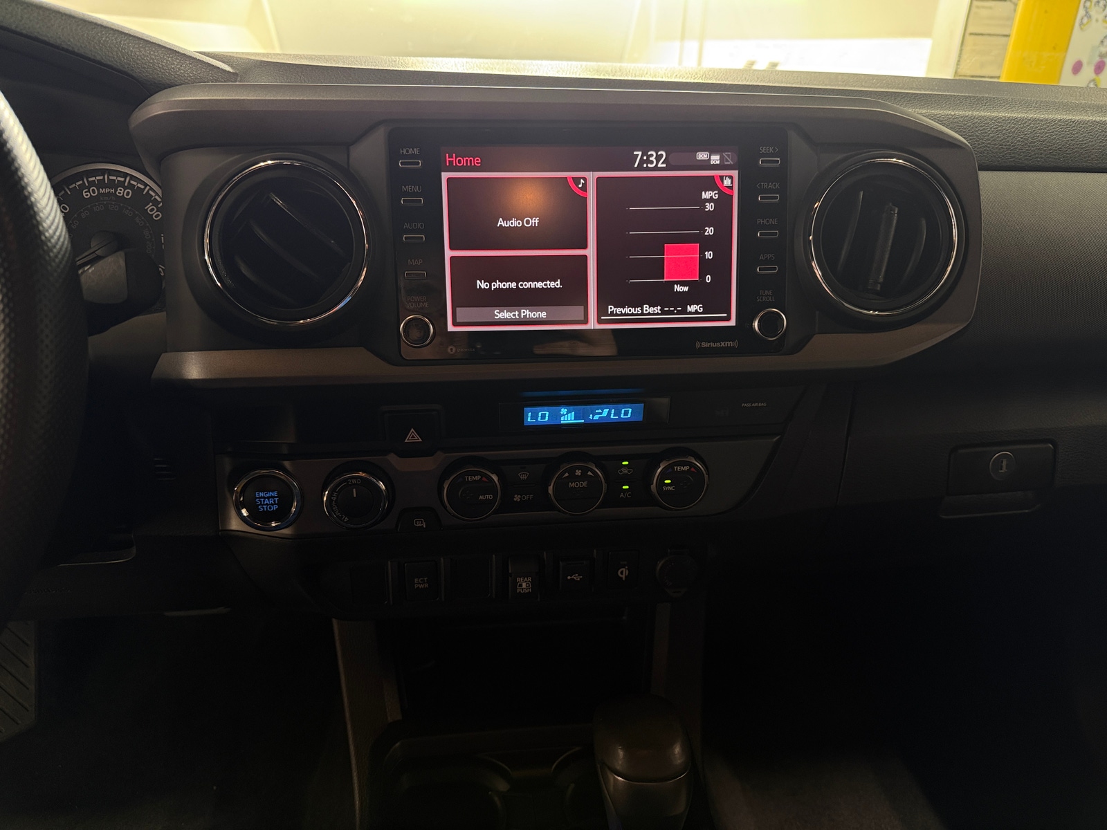 Thumbnail: 2022 Toyota Tacoma - 4