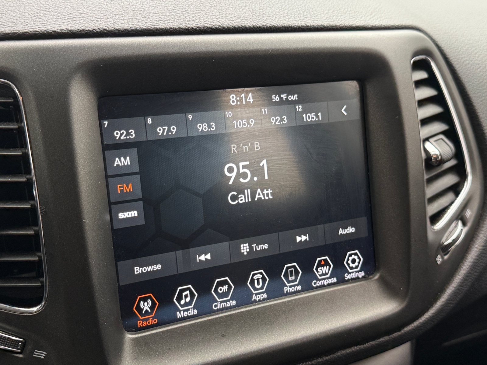 Thumbnail: 2019 Jeep Compass - 4