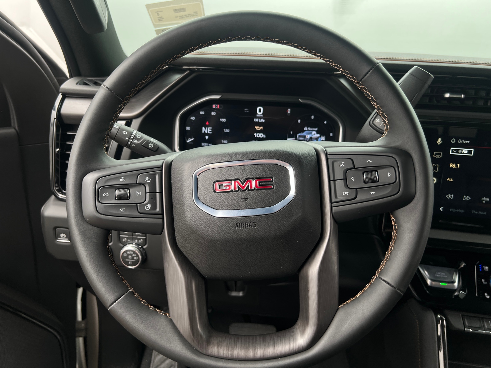 Thumbnail: 2026 GMC Sierra 2500 - 4