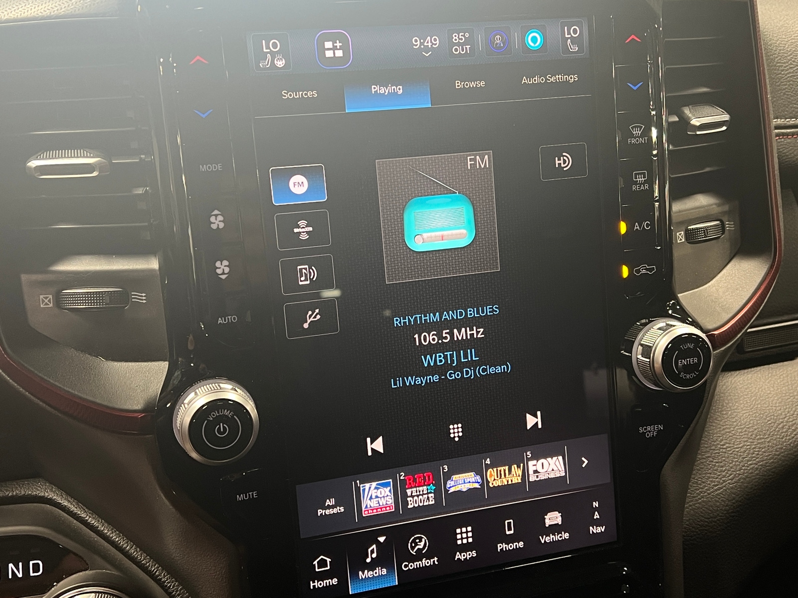 Thumbnail: 2025 RAM 1500 - 4