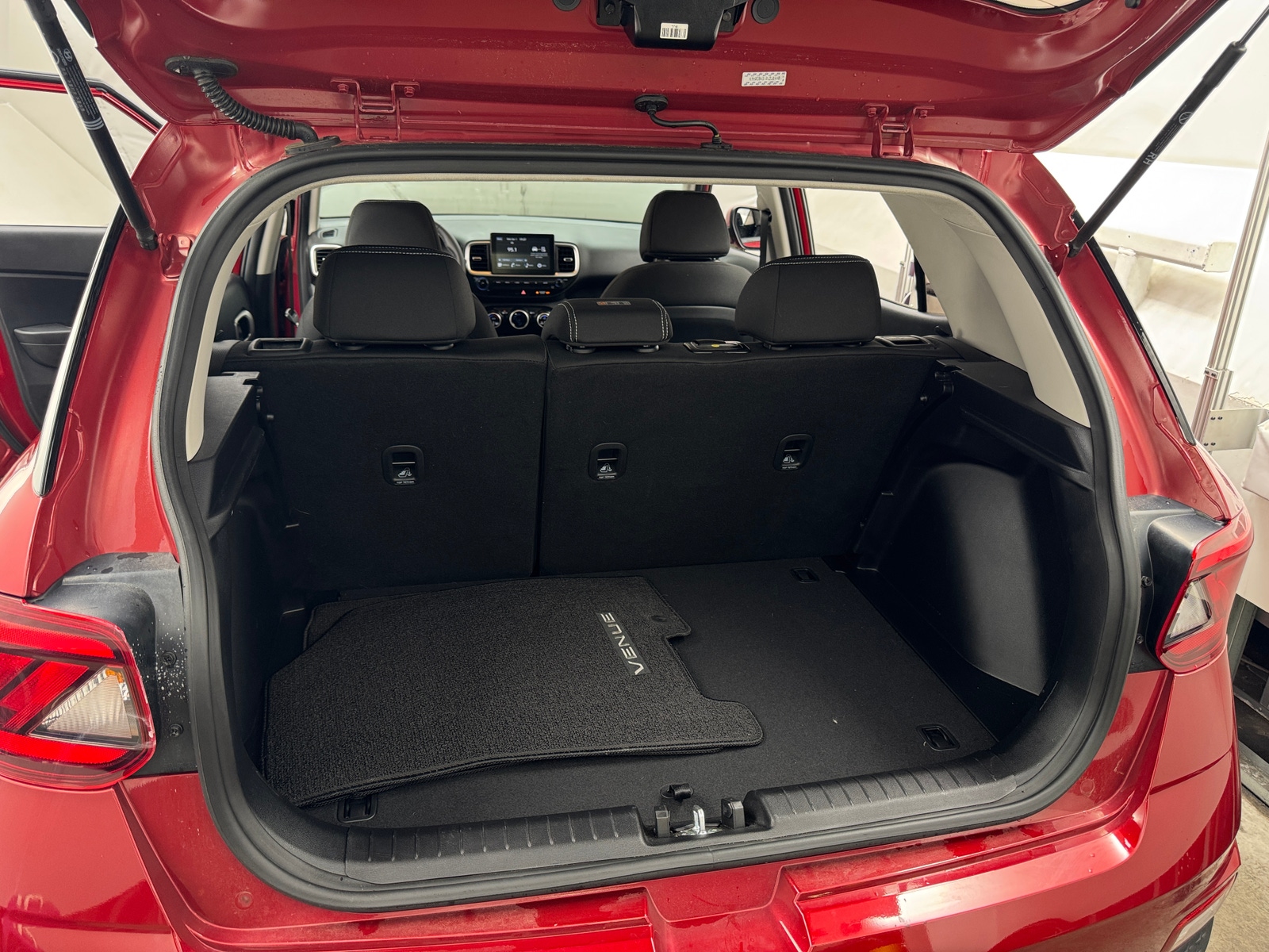 Thumbnail: 2024 Hyundai Venue - 7