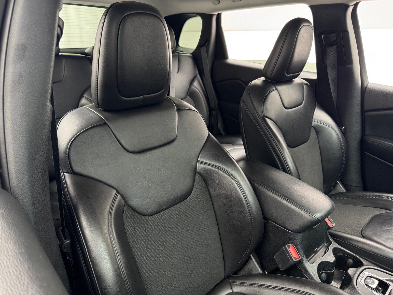 Thumbnail: 2021 Jeep Cherokee - 2