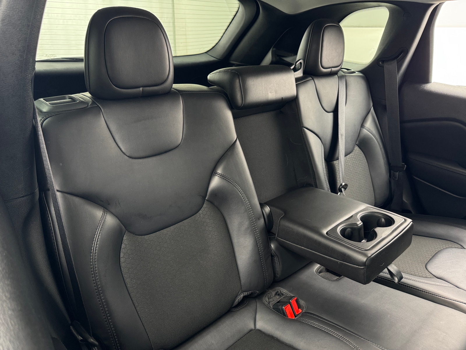 Thumbnail: 2021 Jeep Cherokee - 6